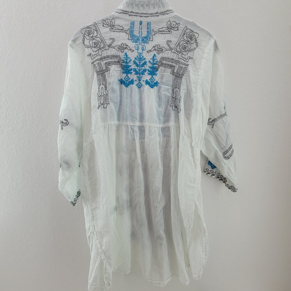 Sundance Tunic Women's M White Blue Lightweight Cotton Embroidered Shirt - Picture 2 of 16